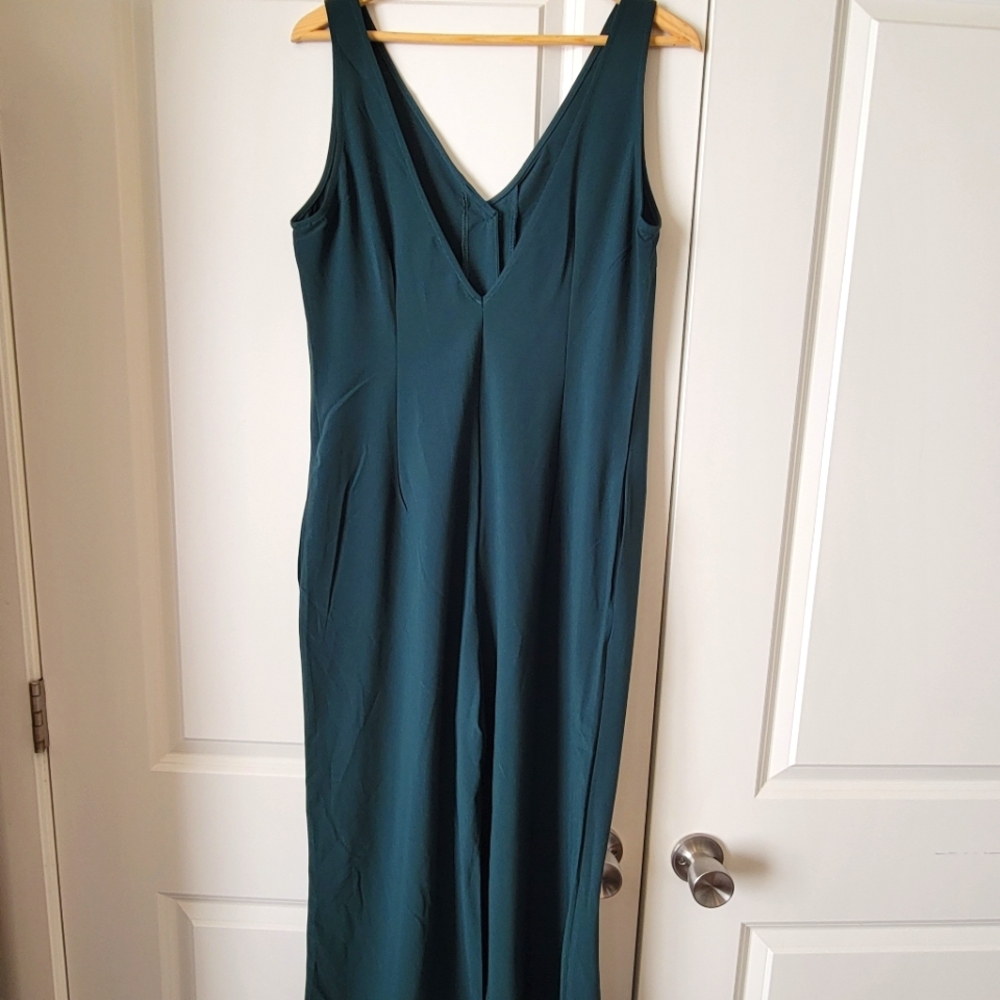 Button down Jumpsuit - Picture 2 of 8